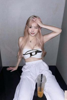 Chica sexy y caliente «Baicai» muestra su atractivo cuerpo sin vergüenza (10P)