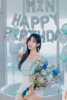 «Yu QingMin» tiene ojos dulces y encantadores, una figura atractiva que seduce los corazones de las personas (10P)