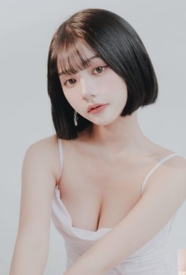 «Xiao Ruo» tiene una figura esbelta pero buena figura … La fragancia del incienso es fuerte (10P)