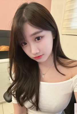 «Butterfly» está llena de tentación bajo su bonita apariencia (10P)