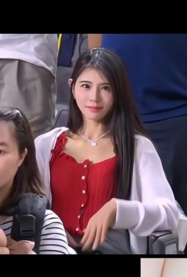 ¡Baile y apoyo en el estadio! El largo cabello negro de Lu Xiaoqing muestra su vitalidad (13P)