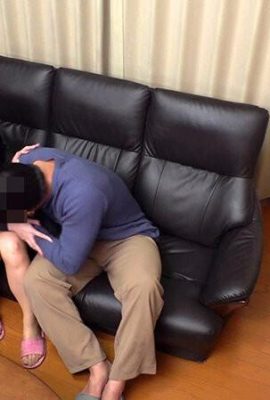 Hikaru Miyanishi: (Violación del cumplimiento) Seducir a una mujer casada que es una aseguradora de vida a través de negociaciones sexuales de venta de almohadas y mojarla… (21P)